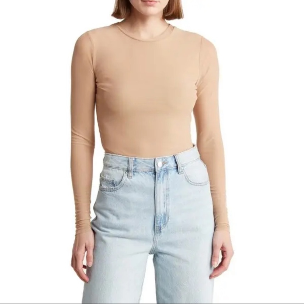 AFRM LOS ANGELES Crewneck Mesh Bodysuit Sand color
Size M